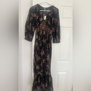 Free People Golden Hour Dress. Never worn with Tags. size small